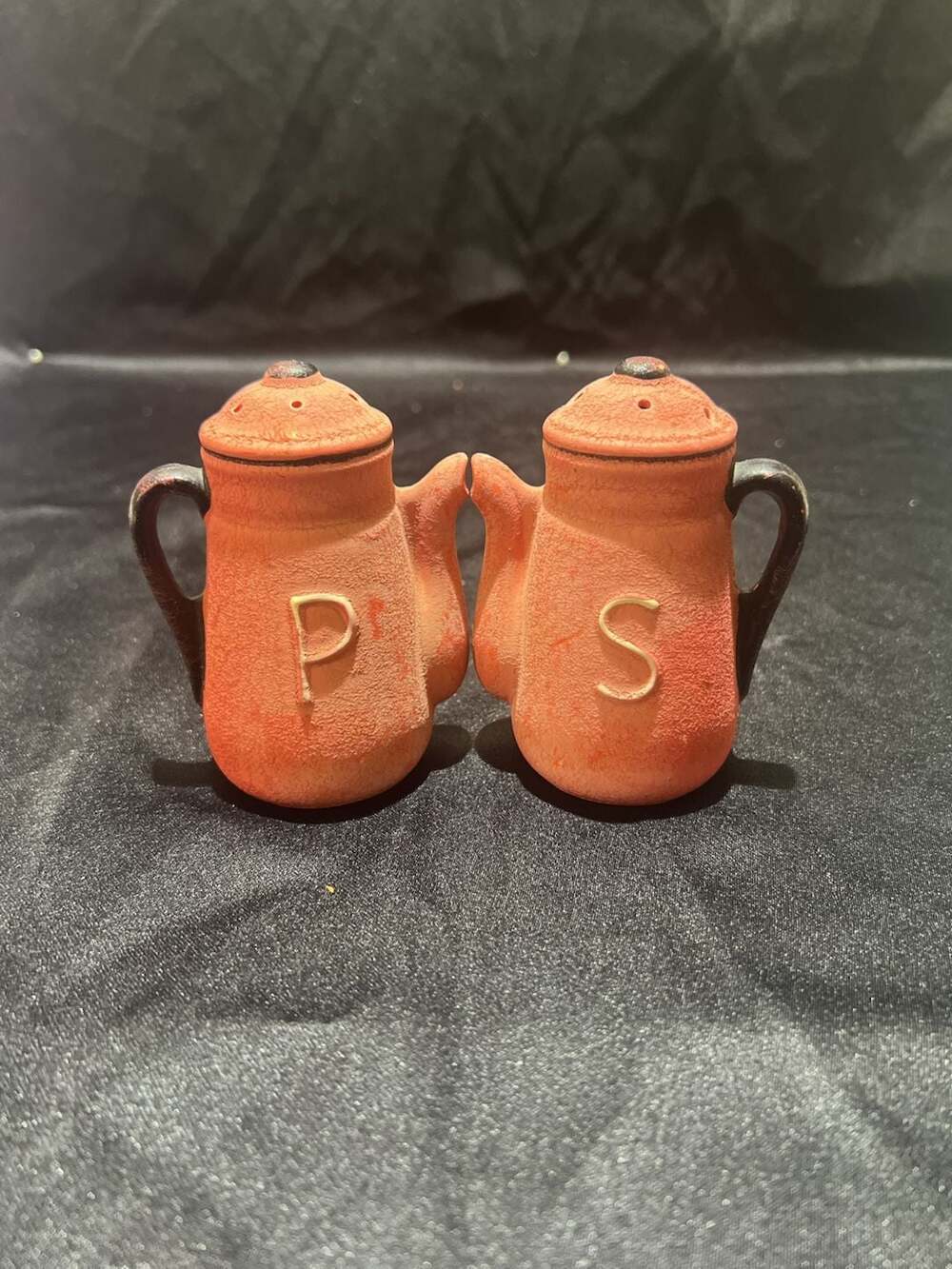 Vintage Textured Red Coffee Pot Salt and Pepper Shakers